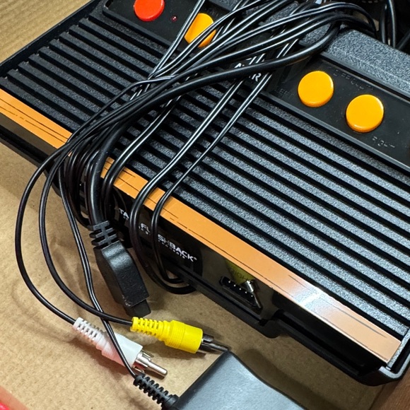 Atari Flashback 8 Console with Controllers - Picture 4 of 11